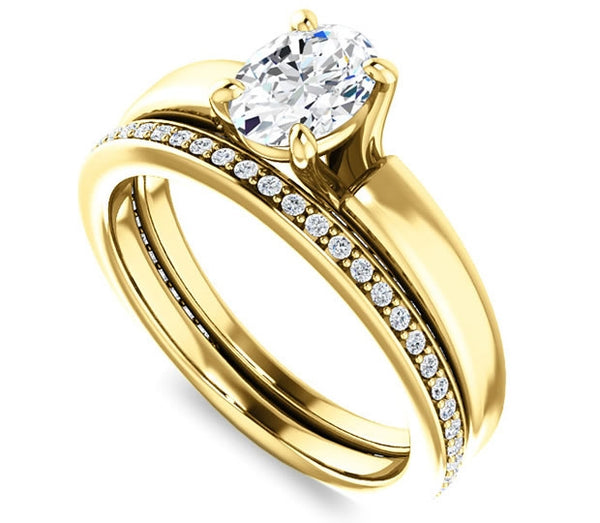 0.90ct (7.0x5.0mm) Oval  14K Yellow Gold Engagement Ring with Common Prong Side Mounted Gem Accents